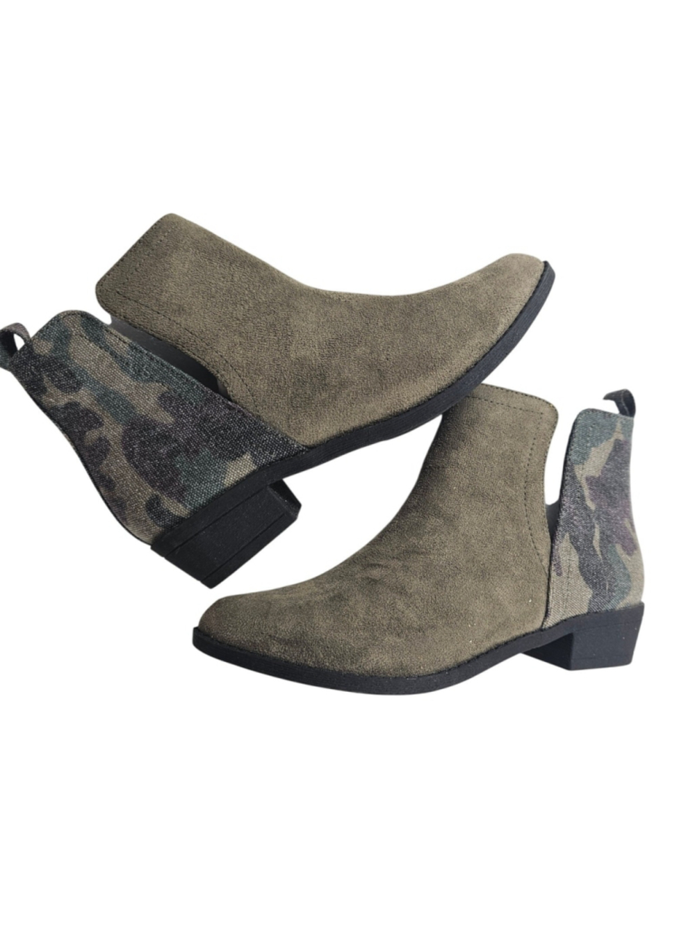 NEW Corkys sz 2 army green Ankle Boots Camo Side Panels Low Heel Western Booties